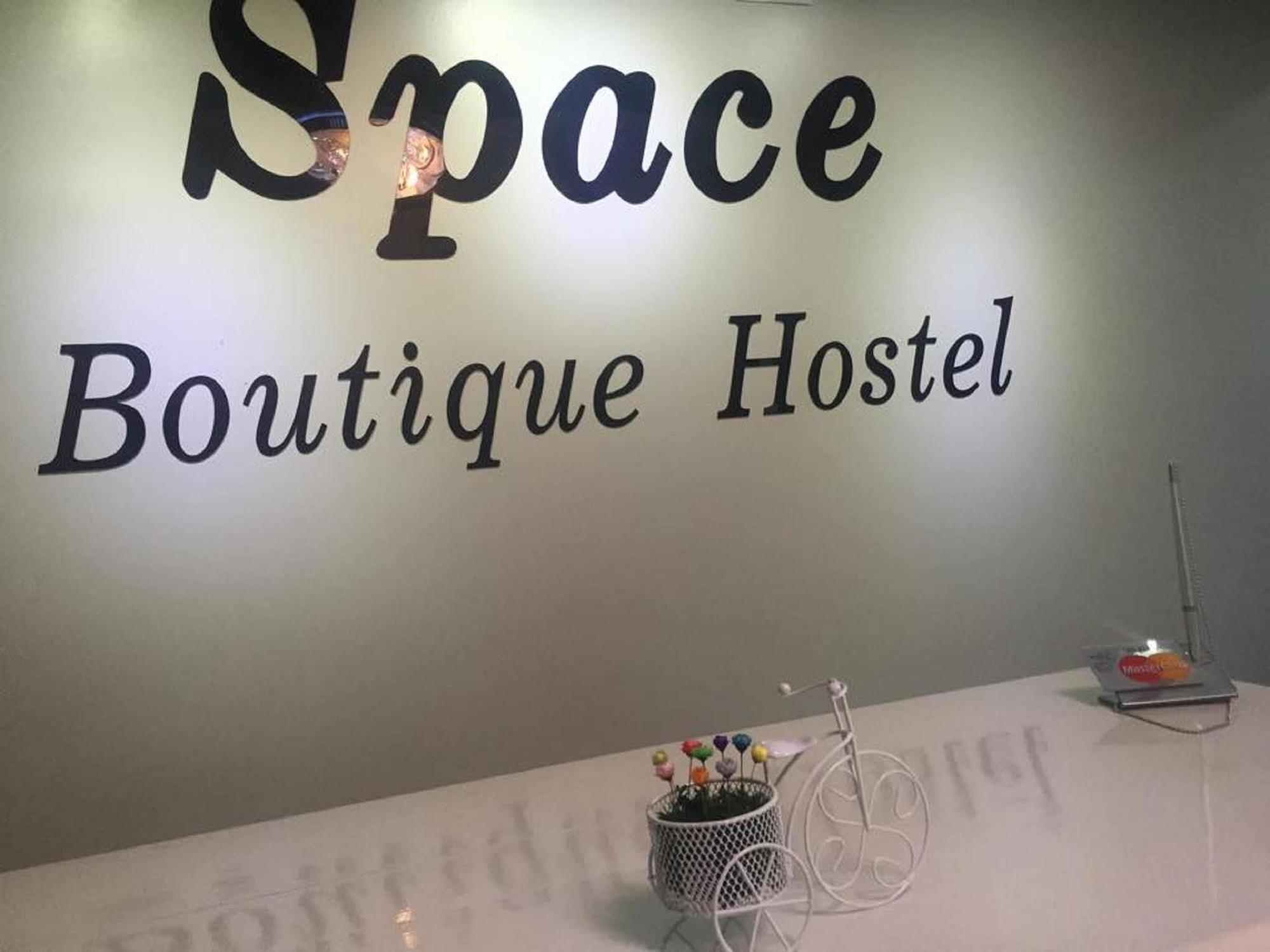 Space Boutique Hostel Rangum Exterior foto
